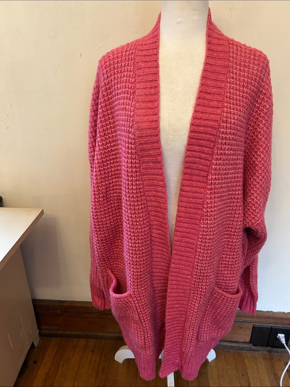 American Eagle Women's Open-Front Pink Chunky Knit Cardigan Size L EUC